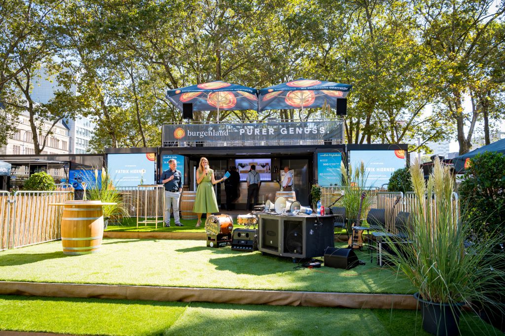 MSC_6917_diverse Deko_komprimiert